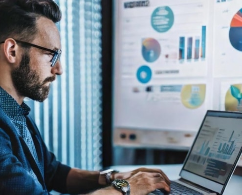 Mit einer durchdachten LinkedIn-Strategie können Unternehmen ihre Reichweite erhöhen und qualifizierte Leads generieren. © DA|Bay / Adobe Firefly